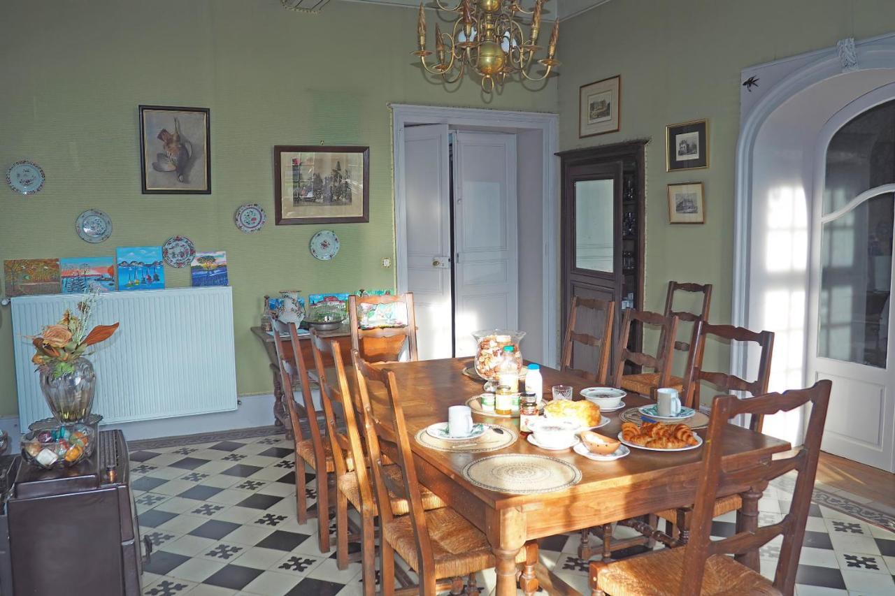 Gentilhommiere De Lurcy Le Bourg Bed and Breakfast Buitenkant foto